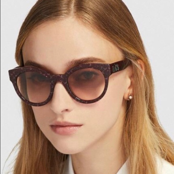 Coach Signature Round Sunglasses - Picture 4 of 8